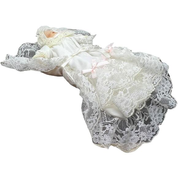 Miniature Porcelain Baby Doll in White Lace Bonnet Collectible Decor - Picture 5 of 9